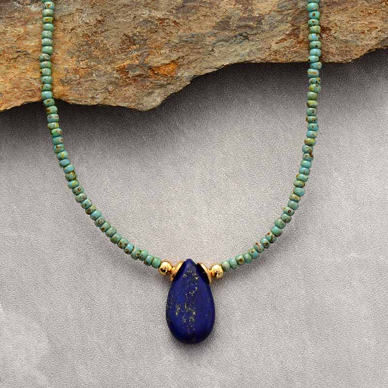Seed Beads Teardrop Choker Necklace