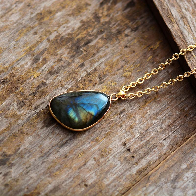 Labradorite Gold Pendant